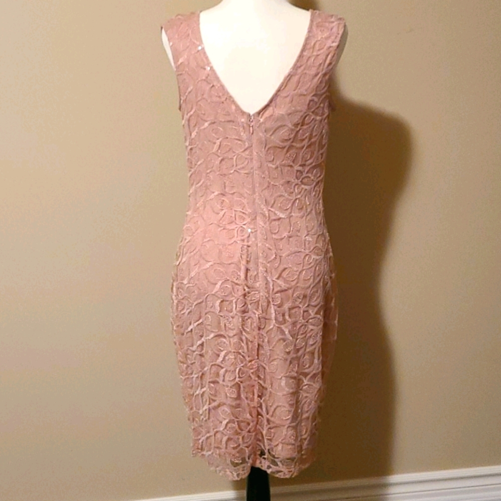 Dress - Picture 3 of 4